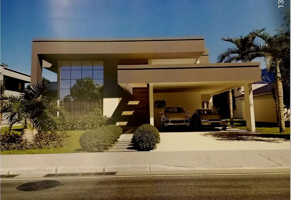 Foto 1 de Casa de Condomínio com 8 quartos à venda, 740m2 em Capitolio - MG