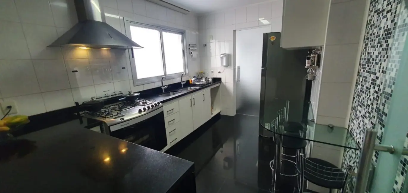 Foto 9 de Apartamento com 4 quartos à venda, 131m2 em Funcionários, Belo Horizonte - MG