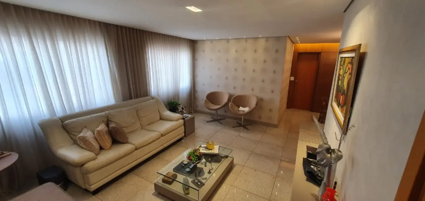 Foto 2 de Apartamento com 4 quartos à venda, 131m2 em Funcionários, Belo Horizonte - MG