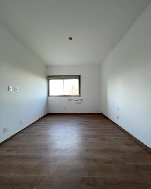 Apartamento com 3 quartos à venda, 131m2 em Vale do Sereno, Nova Lima - MG - imagem 8 Foto 8 de Apartamento com 3 quartos à venda, 131m2 em Vale do Sereno, Nova Lima - MG