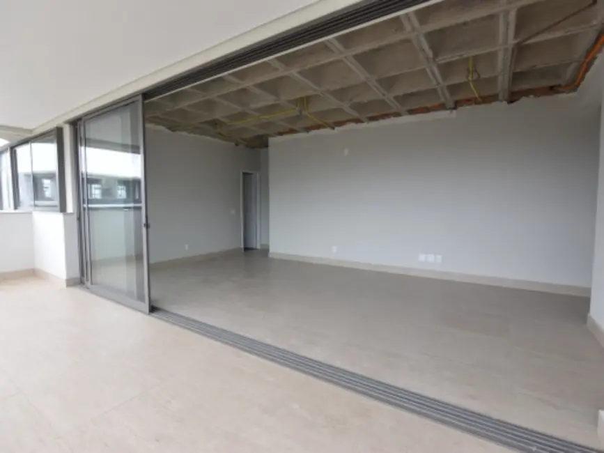 Apartamento com 4 quartos à venda, 170m2 em Vale do Sereno, Nova Lima - MG - imagem 3 Foto 3 de Apartamento com 4 quartos à venda, 170m2 em Vale do Sereno, Nova Lima - MG