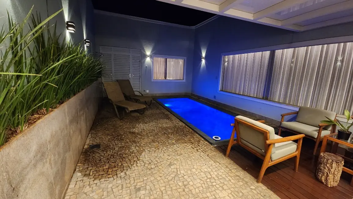 Foto 7 de Casa com 4 quartos à venda, 260m2 em Mangabeiras, Sete Lagoas - MG