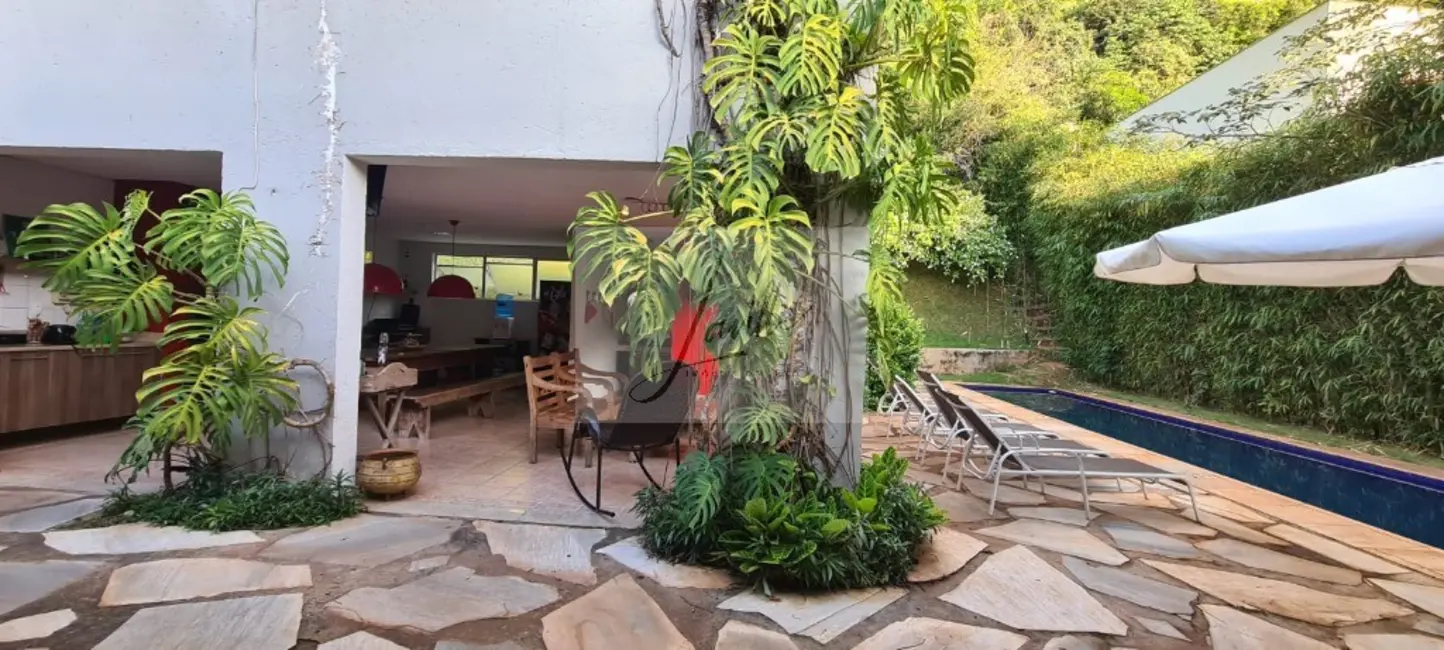 Casa com 4 quartos à venda, 400m2 em Rio Acima - MG - imagem 4 Foto 4 de Casa com 4 quartos à venda, 400m2 em Rio Acima - MG