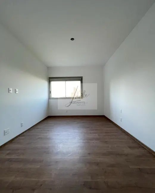 Foto 8 de Apartamento com 3 quartos à venda, 131m2 em Vale do Sereno, Nova Lima - MG