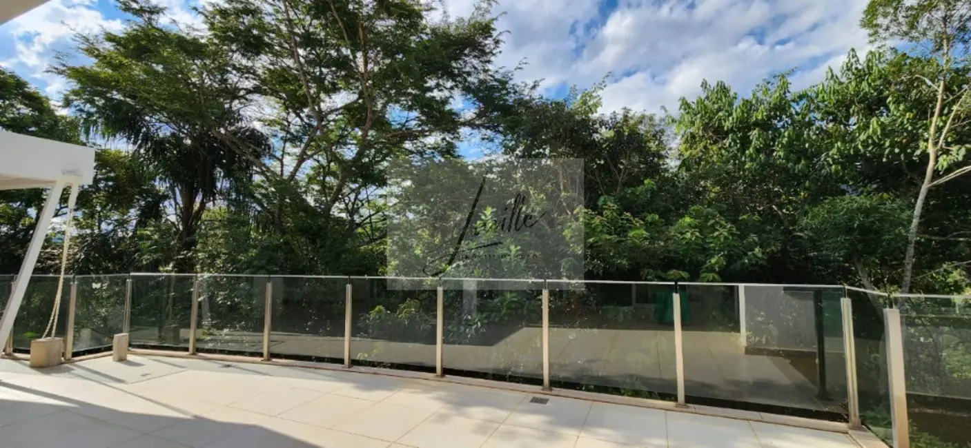 Casa com 5 quartos à venda, 350m2 em Rio Acima - MG - imagem 3 Foto 3 de Casa com 5 quartos à venda, 350m2 em Rio Acima - MG