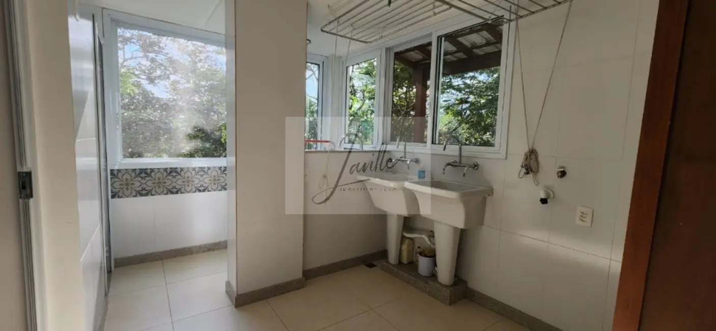 Casa com 5 quartos à venda, 350m2 em Rio Acima - MG - imagem 7 Foto 7 de Casa com 5 quartos à venda, 350m2 em Rio Acima - MG