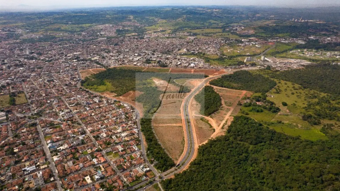 Foto 3 de Terreno / Lote à venda, 525m2 em Portal da Serra, Sete Lagoas - MG