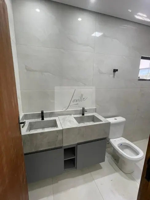 Foto 3 de Casa com 3 quartos à venda, 190m2 em São Pedro, Sete Lagoas - MG