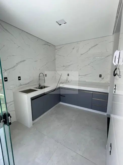 Foto 4 de Casa com 3 quartos à venda, 190m2 em São Pedro, Sete Lagoas - MG