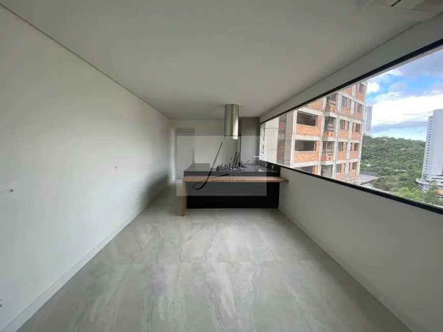 Foto 2 de Apartamento com 2 quartos à venda, 82m2 em Vale do Sereno, Nova Lima - MG