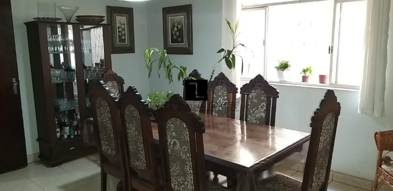 Foto 1 de Apartamento com 4 quartos à venda, 126m2 em Centro, Sete Lagoas - MG