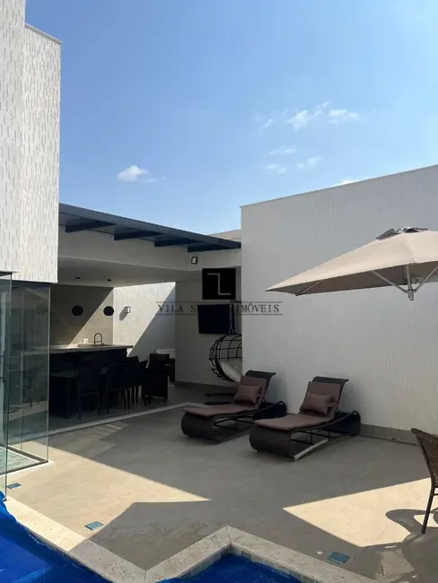 Foto 6 de Casa com 4 quartos à venda, 253m2 em Santa Rita de Cássia, Sete Lagoas - MG