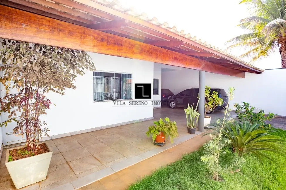 Foto 2 de Casa com 3 quartos à venda, 270m2 em Nossa Senhora das Graças, Sete Lagoas - MG