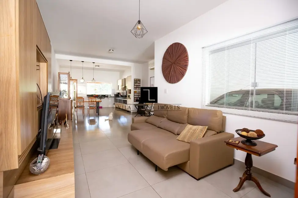 Foto 4 de Casa com 3 quartos à venda, 270m2 em Nossa Senhora das Graças, Sete Lagoas - MG