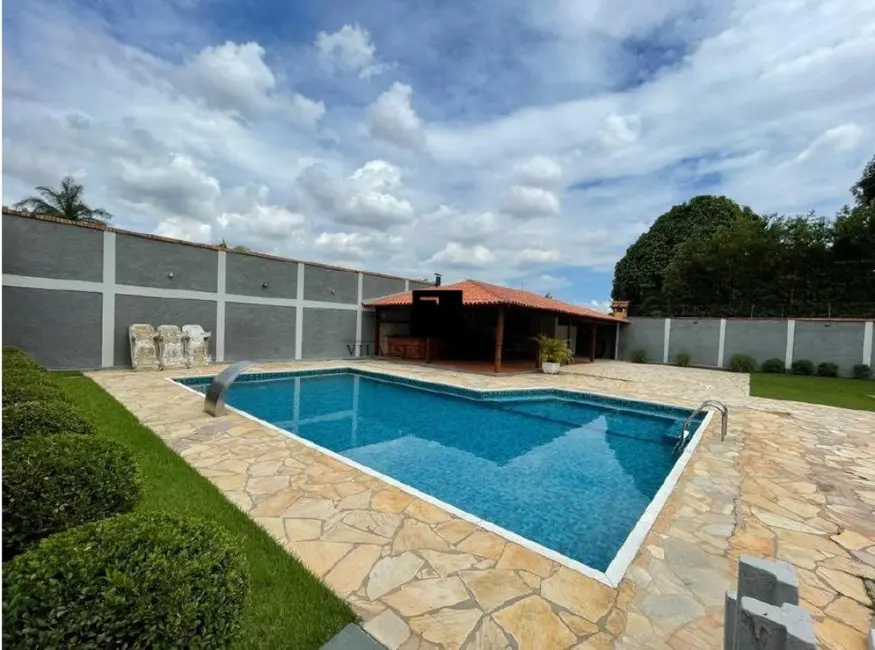 Casa com 5 quartos à venda, 717m2 em São Luiz, Belo Horizonte - MG - imagem 2 Foto 2 de Casa com 5 quartos à venda, 717m2 em São Luiz, Belo Horizonte - MG