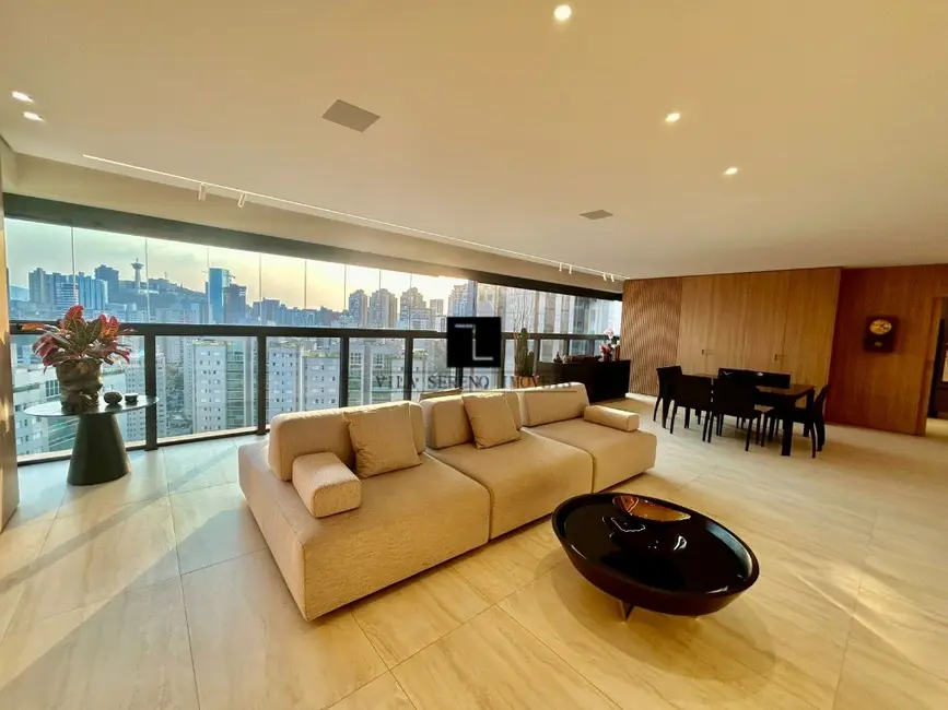 Foto 9 de Apartamento com 4 quartos à venda, 202m2 em Vila da Serra, Nova Lima - MG