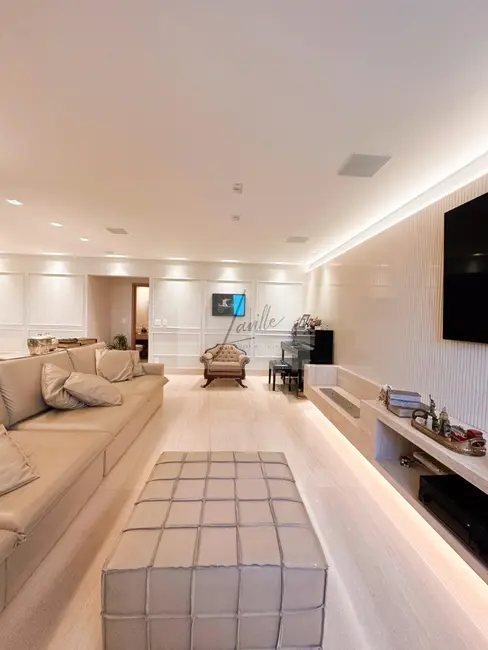 Apartamento com 4 quartos à venda, 216m2 em Vila da Serra, Nova Lima - MG - imagem 8 Foto 8 de Apartamento com 4 quartos à venda, 216m2 em Vila da Serra, Nova Lima - MG