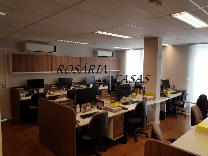 Casa com 5 quartos para alugar, 500m2 em Pinheiros, São Paulo - SP - imagem 4 Foto 4 de Casa com 5 quartos para alugar, 500m2 em Pinheiros, São Paulo - SP