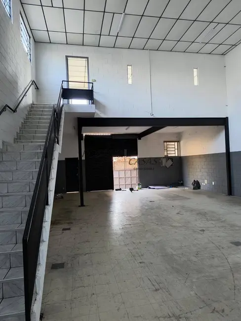 Foto 6 de Armazém / Galpão para alugar, 240m2 em Jardim Santo Antônio, São Paulo - SP