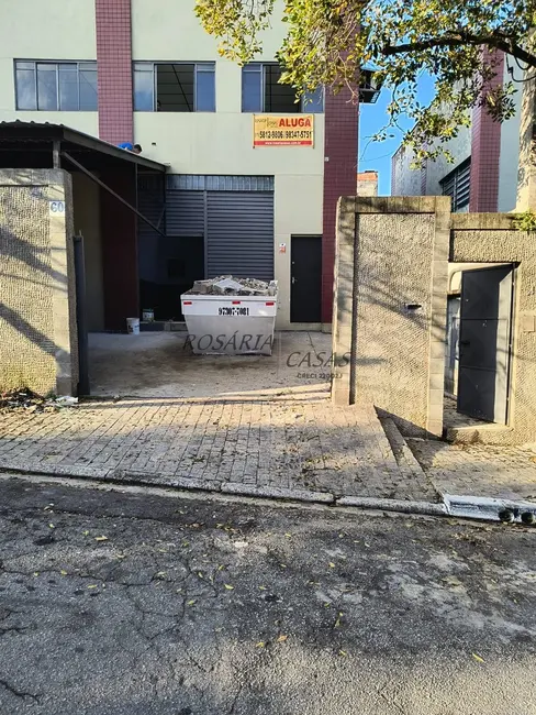 Foto 2 de Armazém / Galpão para alugar, 240m2 em Jardim Santo Antônio, São Paulo - SP