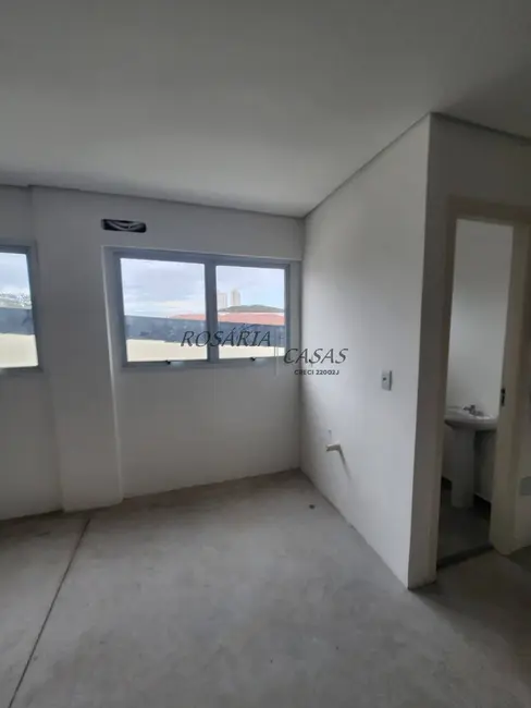 Foto 5 de Sala Comercial para alugar, 24m2 em Jardim Guarapiranga, São Paulo - SP