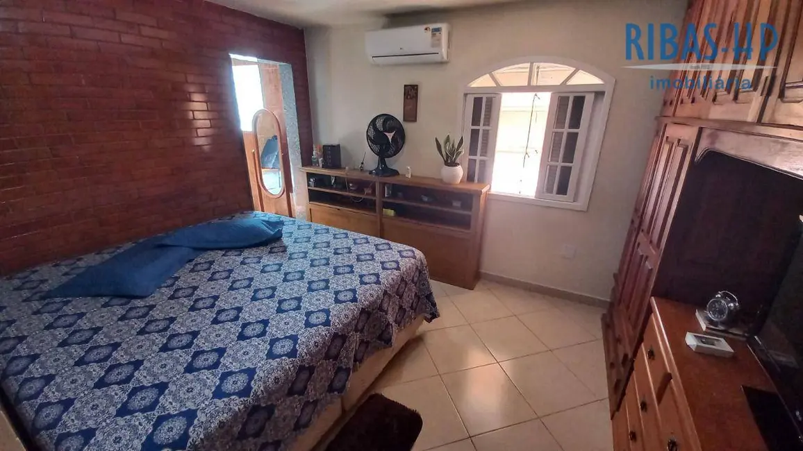 Casa de Condomínio com 3 quartos à venda em Pacheco, Sao Goncalo - RJ - imagem 9 Foto 9 de Casa de Condomínio com 3 quartos à venda em Pacheco, Sao Goncalo - RJ