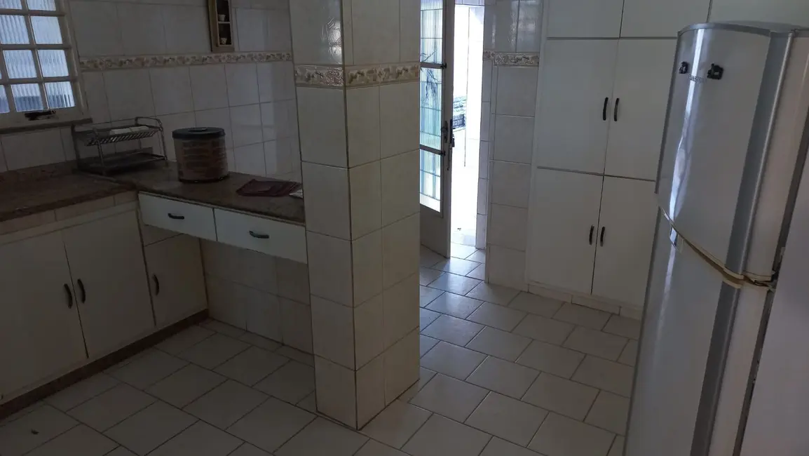 Casa de Condomínio com 3 quartos à venda em Mutuá, Sao Goncalo - RJ - imagem 8 Foto 8 de Casa de Condomínio com 3 quartos à venda em Mutuá, Sao Goncalo - RJ