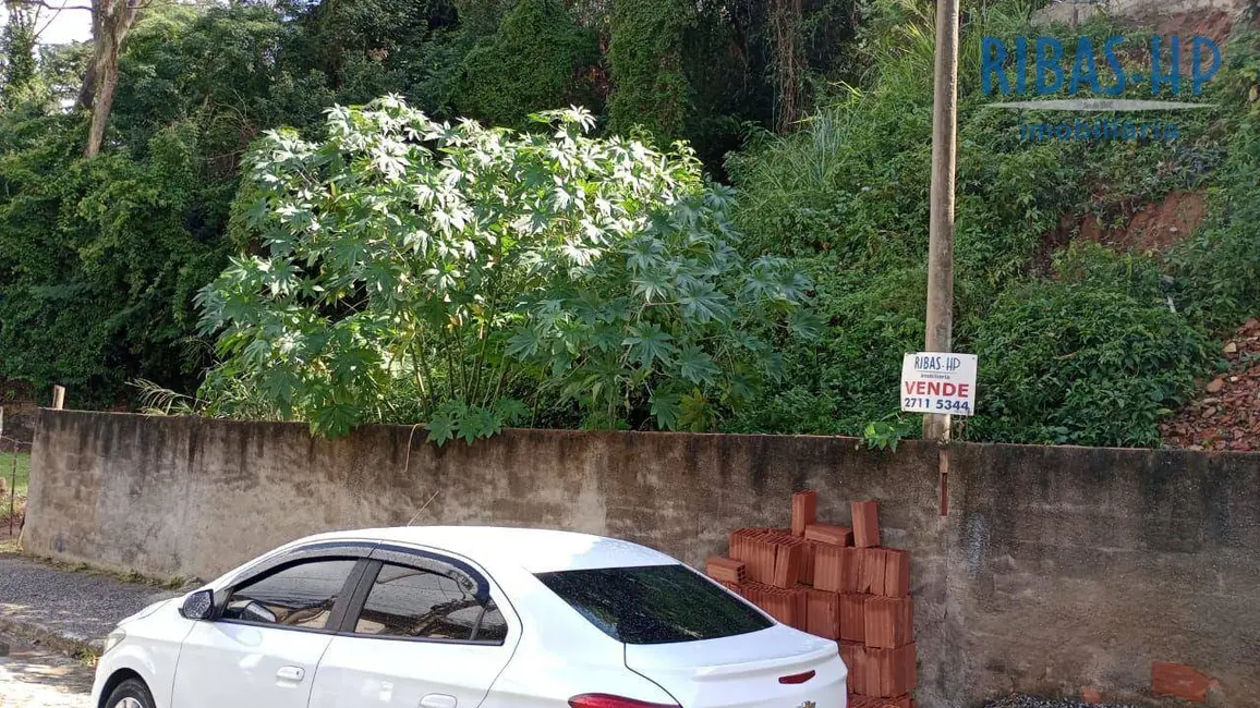 Foto 2 de Terreno / Lote à venda, 609m2 em Rio Bonito - RJ