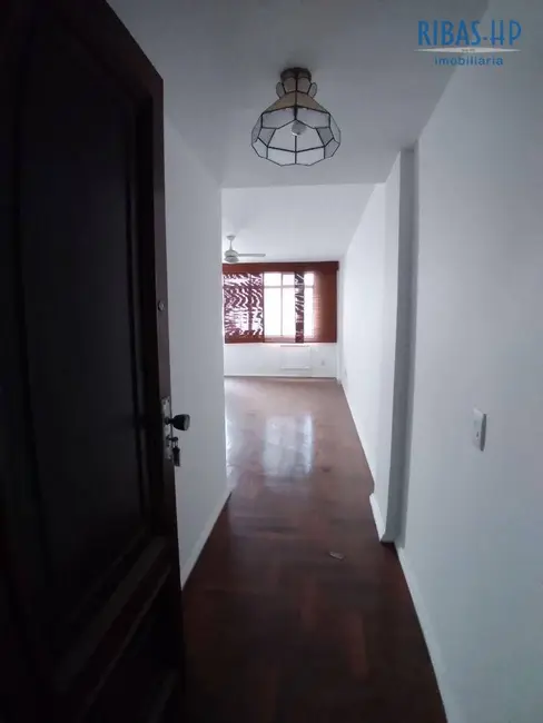 Apartamento com 3 quartos para alugar, 100m2 em Icaraí, Niteroi - RJ - imagem 3 Foto 3 de Apartamento com 3 quartos para alugar, 100m2 em Icaraí, Niteroi - RJ