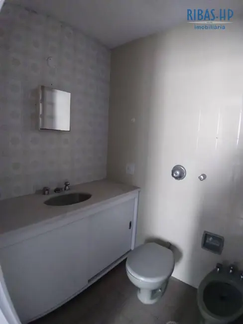 Apartamento com 3 quartos para alugar, 100m2 em Icaraí, Niteroi - RJ - imagem 9 Foto 9 de Apartamento com 3 quartos para alugar, 100m2 em Icaraí, Niteroi - RJ