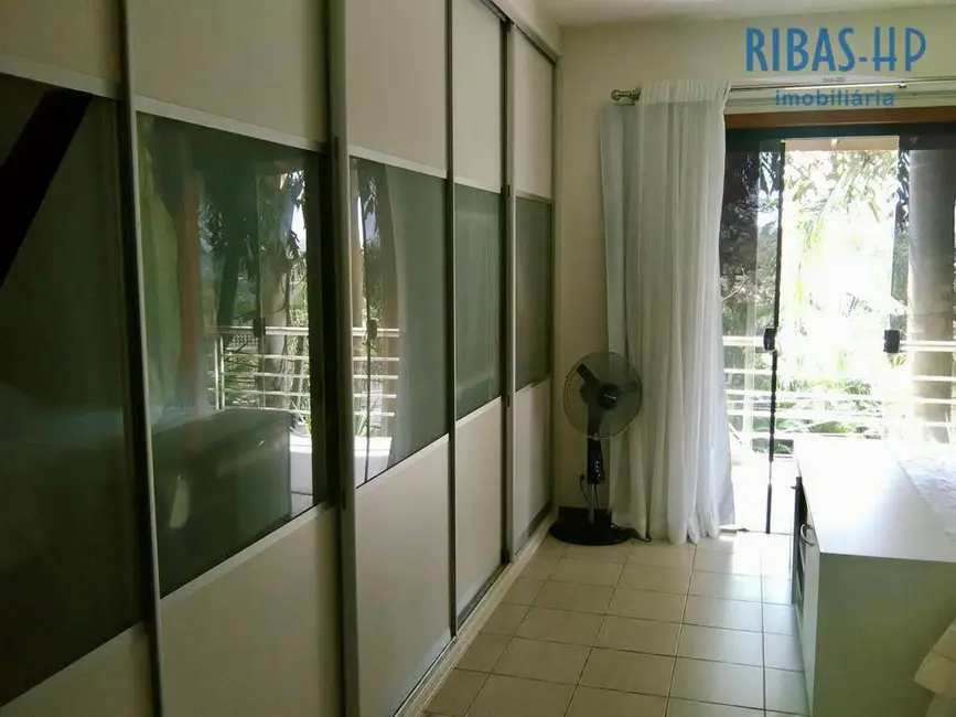 Casa com 3 quartos à venda, 513m2 em Pendotiba, Niteroi - RJ - imagem 8 Foto 8 de Casa com 3 quartos à venda, 513m2 em Pendotiba, Niteroi - RJ