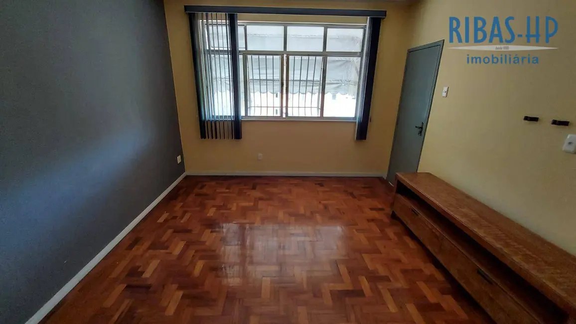 Apartamento com 2 quartos para alugar, 95m2 em Santa Rosa, Niteroi - RJ - imagem 5 Foto 5 de Apartamento com 2 quartos para alugar, 95m2 em Santa Rosa, Niteroi - RJ