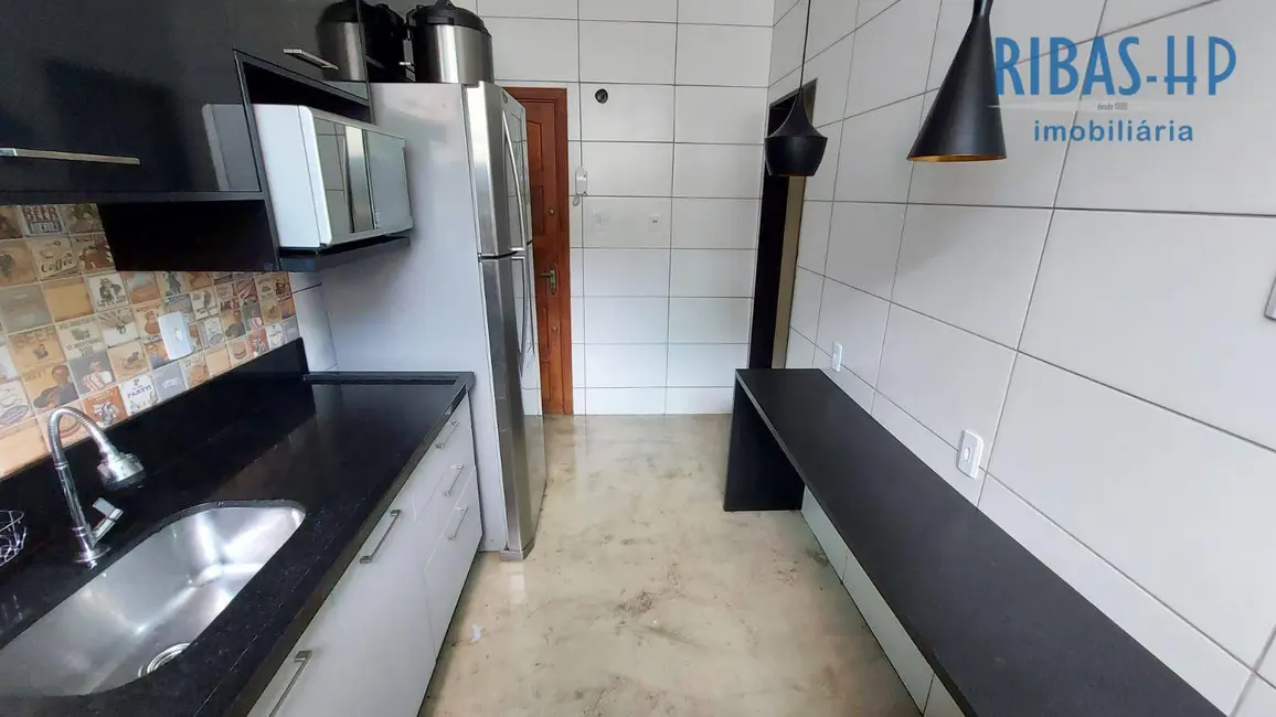 Apartamento com 2 quartos para alugar, 95m2 em Santa Rosa, Niteroi - RJ - imagem 3 Foto 3 de Apartamento com 2 quartos para alugar, 95m2 em Santa Rosa, Niteroi - RJ