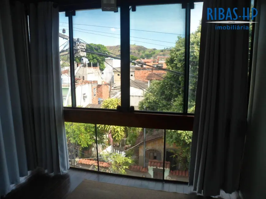 Sobrado com 2 quartos à venda, 400m2 em Paraíso, Sao Goncalo - RJ - imagem 6 Foto 6 de Sobrado com 2 quartos à venda, 400m2 em Paraíso, Sao Goncalo - RJ