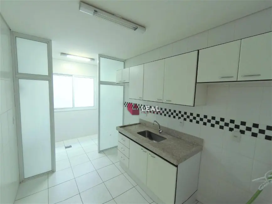 Apartamento com 3 quartos para alugar, 90m2 em Alfredo Custódio de Paula, Pouso Alegre - MG - imagem 4 Foto 4 de Apartamento com 3 quartos para alugar, 90m2 em Alfredo Custódio de Paula, Pouso Alegre - MG