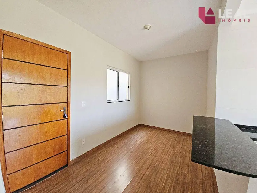 Apartamento com 2 quartos para alugar, 54m2 em Residencial Parque dos Fontes, Pouso Alegre - MG - imagem 2 Foto 2 de Apartamento com 2 quartos para alugar, 54m2 em Residencial Parque dos Fontes, Pouso Alegre - MG