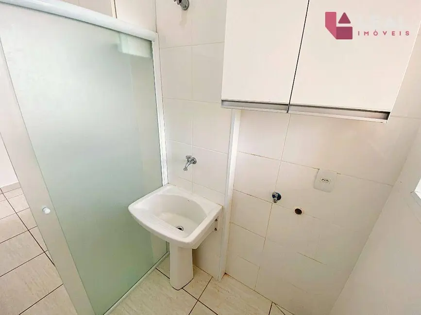 Apartamento com 2 quartos para alugar, 55m2 em Pouso Alegre - MG - imagem 9 Foto 9 de Apartamento com 2 quartos para alugar, 55m2 em Pouso Alegre - MG