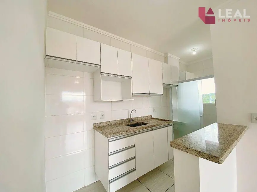 Apartamento com 2 quartos para alugar, 55m2 em Pouso Alegre - MG - imagem 6 Foto 6 de Apartamento com 2 quartos para alugar, 55m2 em Pouso Alegre - MG