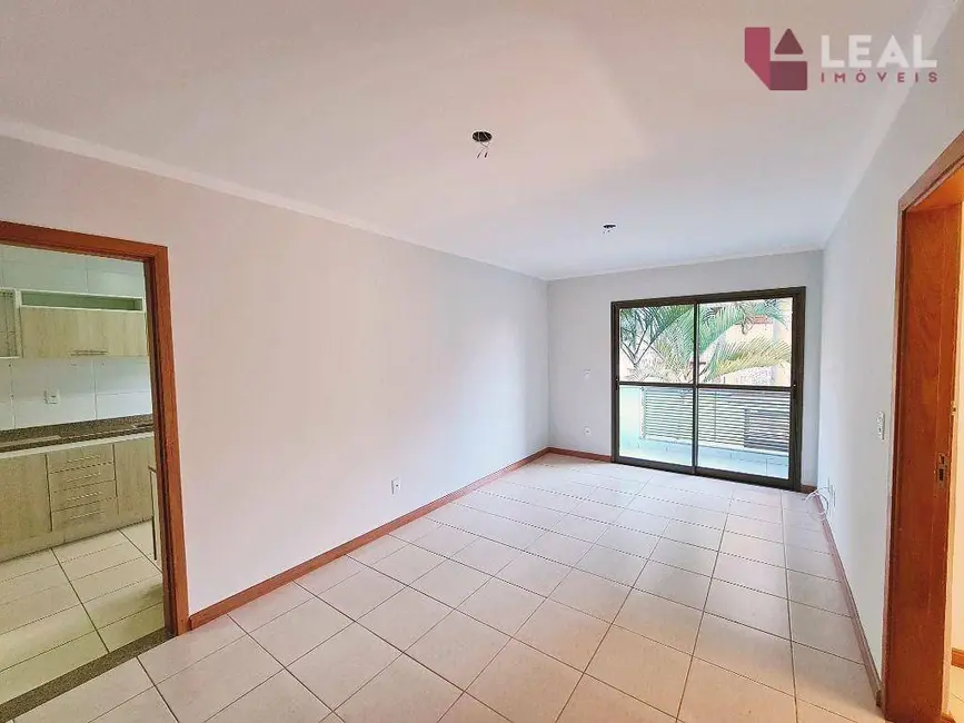 Foto 2 de Apartamento com 3 quartos à venda, 100m2 em João Paulo II, Pouso Alegre - MG