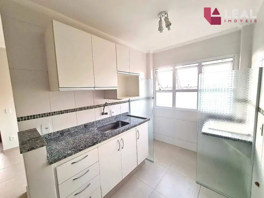 Foto 3 de Apartamento com 1 quarto para alugar, 50m2 em Pouso Alegre - MG