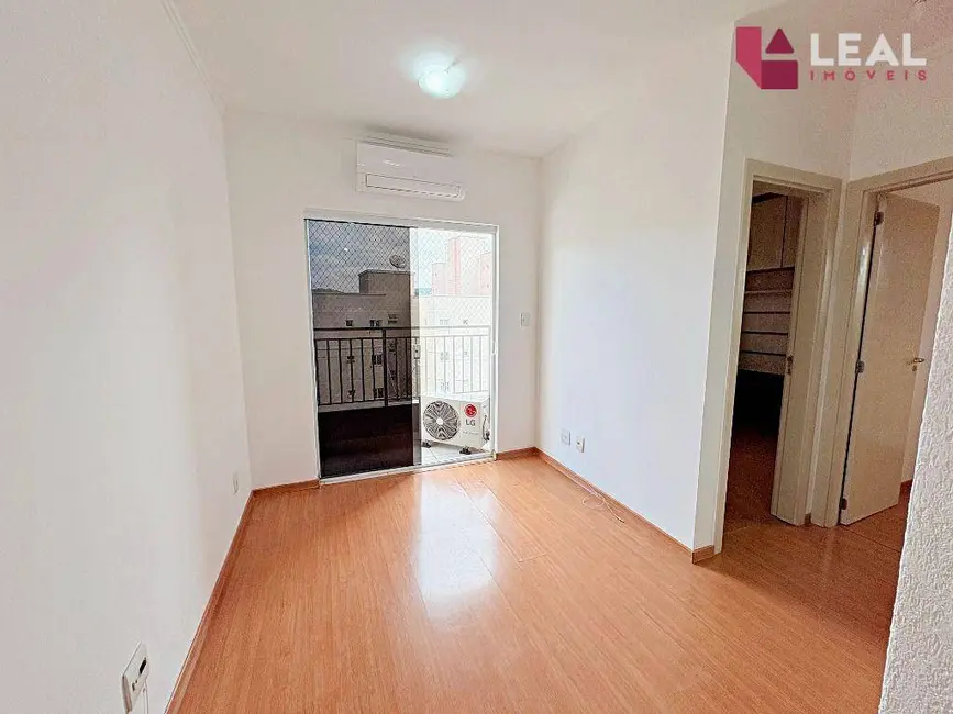 Apartamento com 2 quartos para alugar, 45m2 em Pouso Alegre - MG - imagem 2 Foto 2 de Apartamento com 2 quartos para alugar, 45m2 em Pouso Alegre - MG