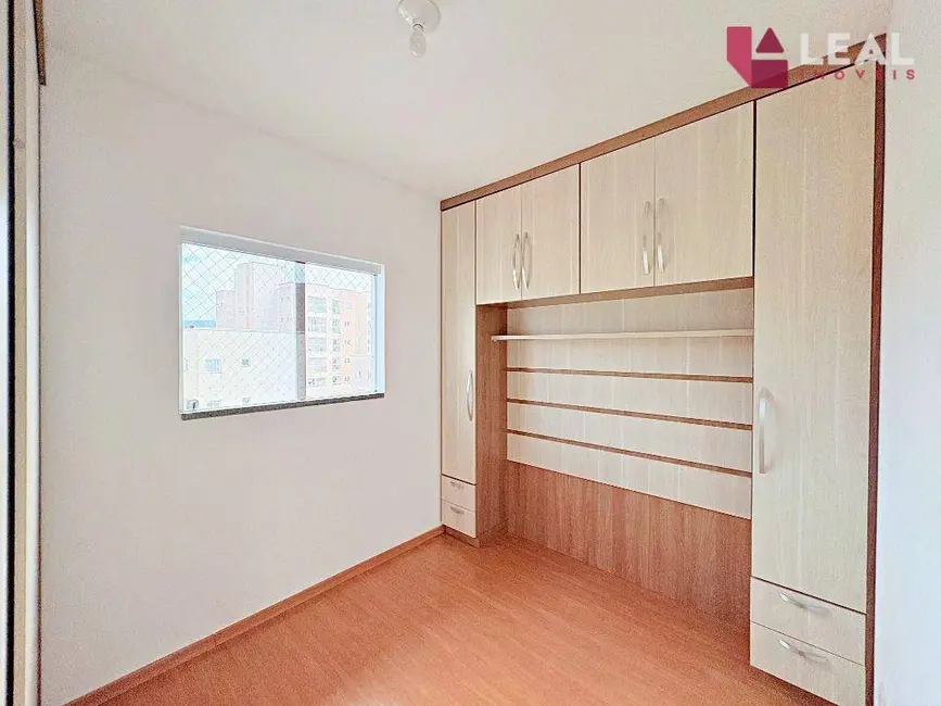 Apartamento com 2 quartos para alugar, 45m2 em Pouso Alegre - MG - imagem 7 Foto 7 de Apartamento com 2 quartos para alugar, 45m2 em Pouso Alegre - MG