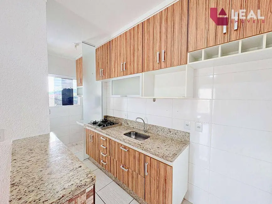 Apartamento com 2 quartos para alugar, 45m2 em Pouso Alegre - MG - imagem 4 Foto 4 de Apartamento com 2 quartos para alugar, 45m2 em Pouso Alegre - MG