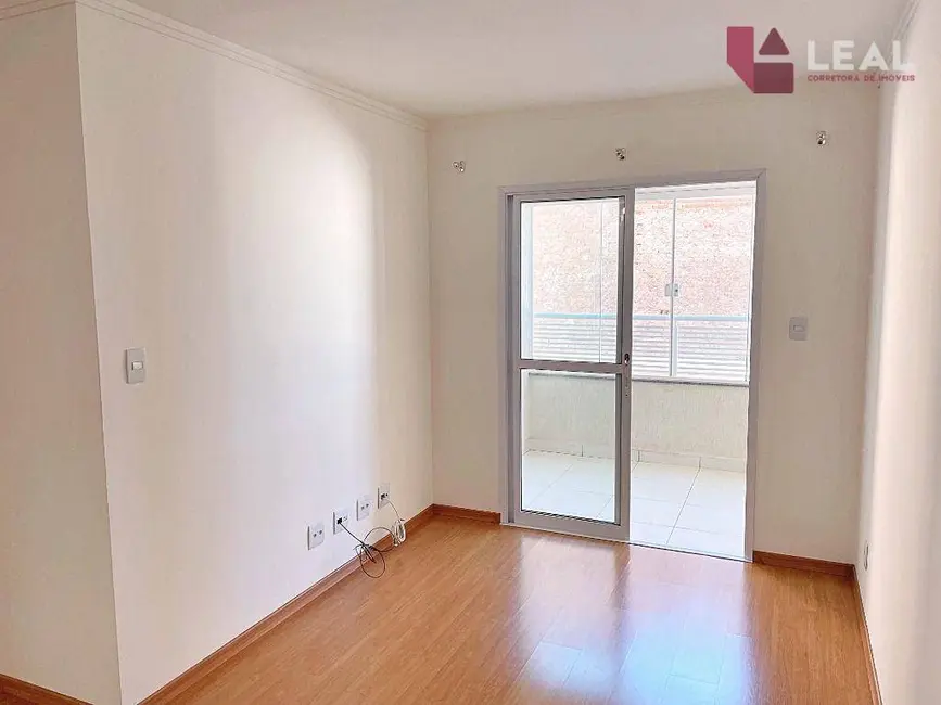 Foto 2 de Apartamento com 2 quartos para alugar, 65m2 em Pouso Alegre - MG