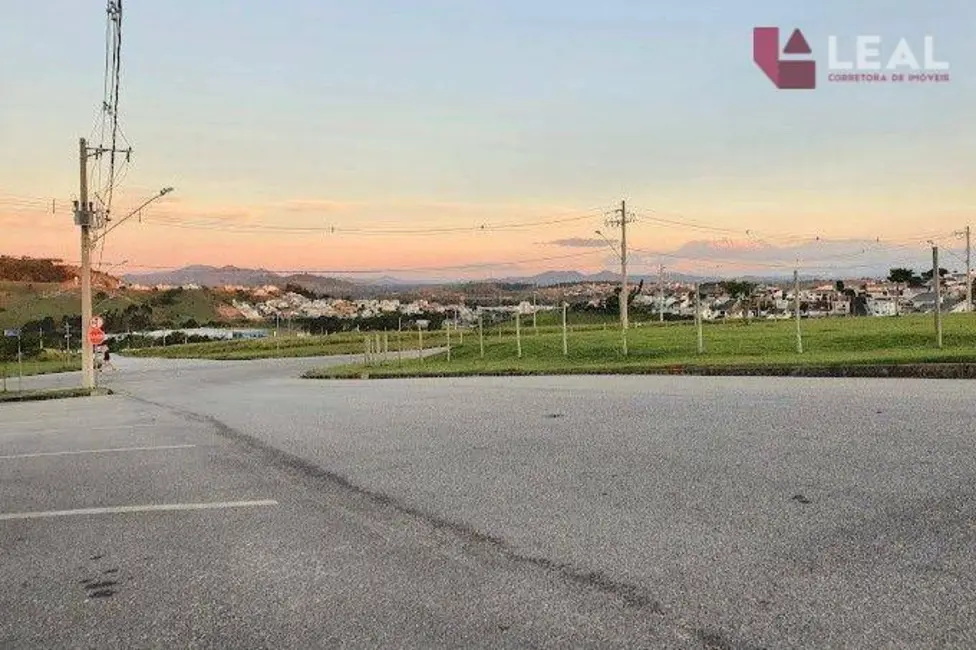Foto 4 de Terreno / Lote à venda, 360m2 em Pouso Alegre - MG