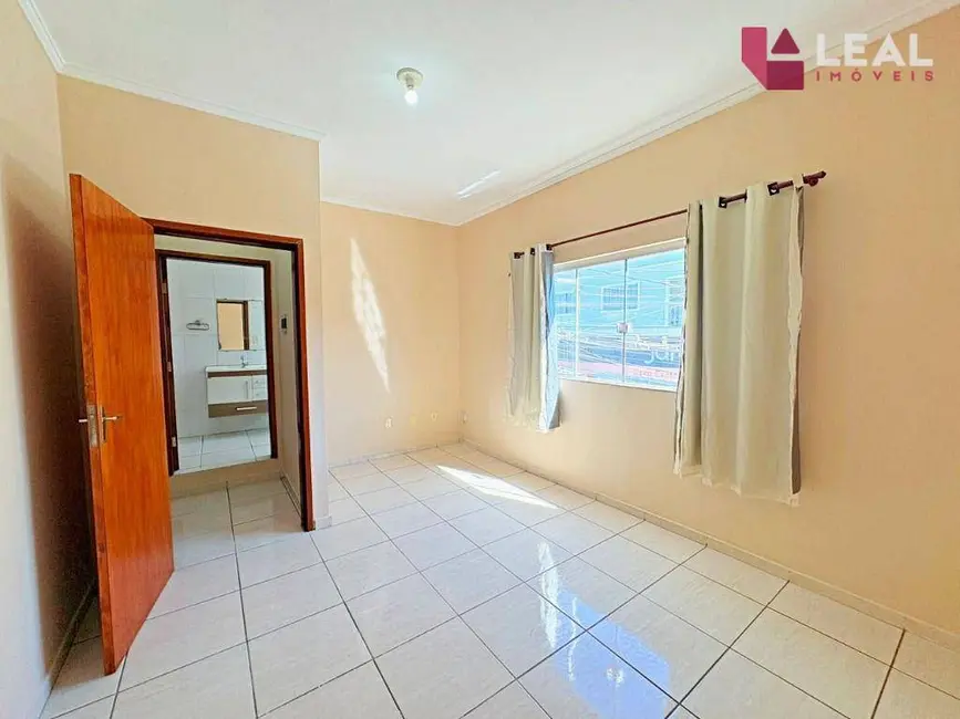Apartamento com 1 quarto para alugar, 35m2 em Centro, Pouso Alegre - MG - imagem 8 Foto 8 de Apartamento com 1 quarto para alugar, 35m2 em Centro, Pouso Alegre - MG
