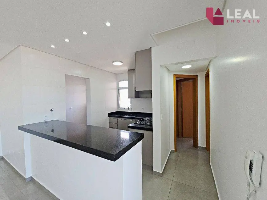 Foto 6 de Apartamento com 2 quartos à venda, 71m2 em João Paulo II, Pouso Alegre - MG