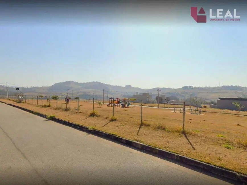 Foto 2 de Terreno / Lote à venda, 787m2 em Pouso Alegre - MG