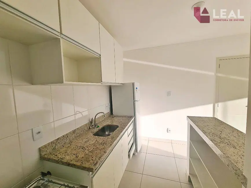 Foto 8 de Apartamento com 2 quartos para alugar, 55m2 em Fátima I, Pouso Alegre - MG