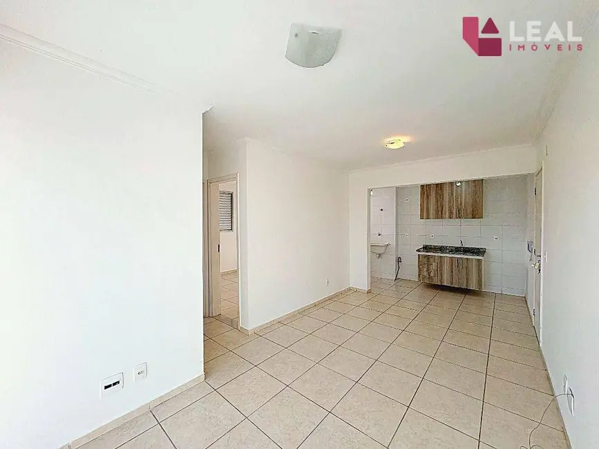 Foto 3 de Apartamento com 2 quartos à venda e para alugar, 49m2 em Faisqueira, Pouso Alegre - MG